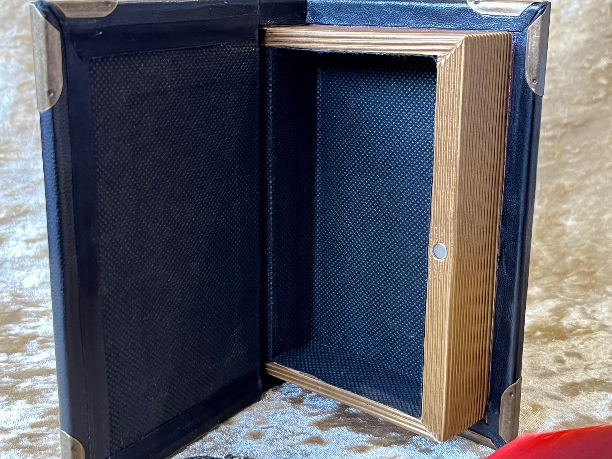 Fantasy book box rpg Genuine Leather D20 A6 Book Box