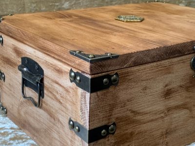 Fantasy Wood Box Chest Dungeons and Dragons wooden Chest with metal D20 Crit Emblem DnD Dice Box Druid Cleric Wizard DM gift - Image 4
