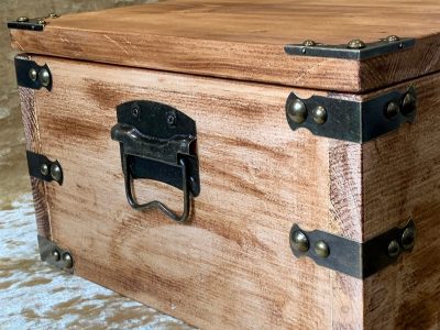 Fantasy Wood Box Chest Dungeons and Dragons wooden Chest with metal D20 Crit Emblem DnD Dice Box Druid Cleric Wizard DM gift - Image 5