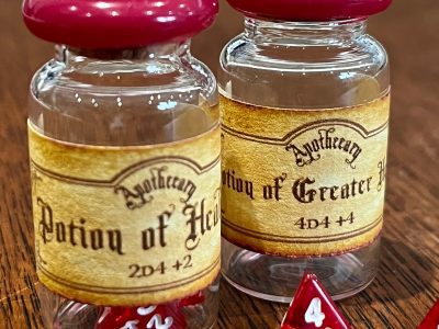 Mini D4 Dungeons and Dragons Potion of Healing and of Greater Healing Set for DnD, Dungeons and Dragons, Dungeon Master Gifts RPG Props Gift - Image 2