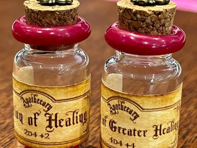 Mini D4 Dungeons and Dragons Potion of Healing and of Greater Healing Set for DnD, Dungeons and Dragons, Dungeon Master Gifts RPG Props Gift - Image 9