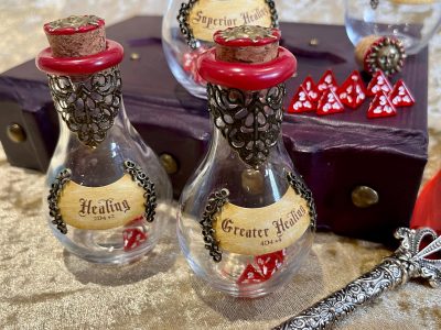 NEW WITH MINI DICE!!! Dungeons and Dragons Ornate Healing Potions for RPG gift games Props magic potion bottles gifts - DnD DnD5