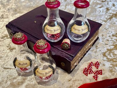 NEW WITH MINI DICE!!! Dungeons and Dragons Ornate Healing Potions for RPG gift games Props magic potion bottles gifts - DnD DnD5