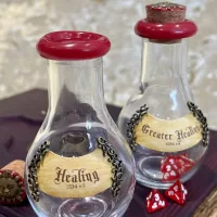 NEW WITH MINI DICE!!! Dungeons and Dragons Ornate Healing Potions for RPG gift games Props magic potion bottles gifts - DnD DnD5