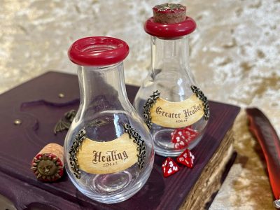 NEW WITH MINI DICE!!! Dungeons and Dragons Ornate Healing Potions for RPG gift games Props magic potion bottles gifts - DnD DnD5
