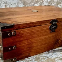 Wooden d20 rpg box Dungeons and Dragons Chest with metal D20 DnD Dice Box gift