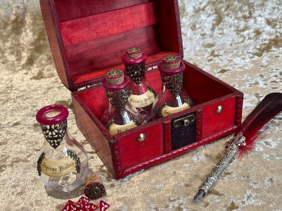 Healing Potion Mini D4 Dice Gift Set - Dungeons and Dragons - Highly Ornate