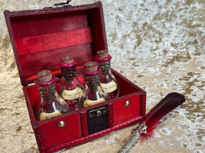 Healing Potion Mini D4 Dice Gift Set - Dungeons and Dragons - Highly Ornate - Image 3