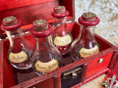 Healing Potion Mini D4 Dice Gift Set - Dungeons and Dragons - Ornate - Image 4