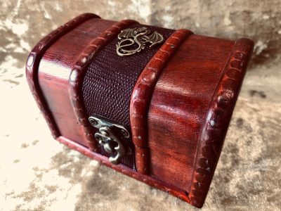 Fantasy rpg Dice Chest box and DnD Dice Box for Dungeons and Dragons - Small