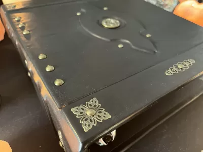 Leather Binder | Tome | Grimoire | Spell Book - A4 LARGE | Fantasy DnD | Witchcraft | blank with Deckled Parchment