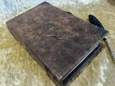 Book Box | Fantasy RPG | Dungeons and Dragons | Witchcraft | Genuine Leather | Celtic Triquetra | Dice | Accessory Holder | Christmas gift - Image 5