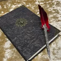 Bee Notebook | Journal | Grimoire | Vegan Leather Look | Gold Shimmer Diary | Gift for Dnd | Pathfinder Present | Notebook