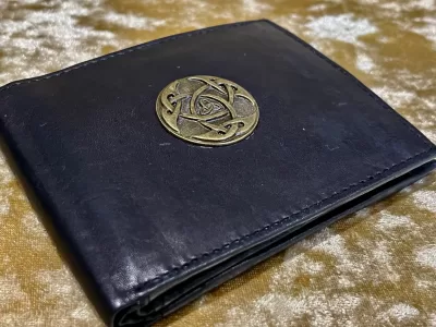 D20 Wallet Mens Black Leather with Coin Pouch DnD Gift for Dungeons and Dragons fans - Image 2