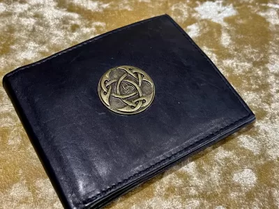 D20 Wallet Mens Black Leather with Coin Pouch DnD Gift for Dungeons and Dragons fans - Image 3