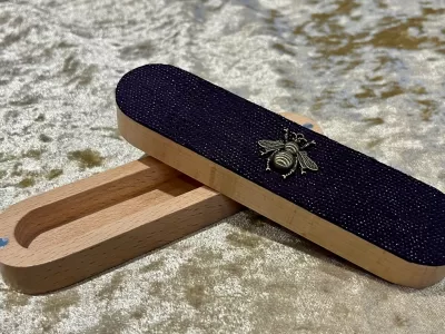 Dice Vault | Dungeons and Dragons | Purple Bee leather on lid | DnD | Dungeon Gifts RPG Gift