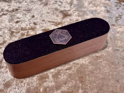 Dice Vault | Dungeons and Dragons | Purple Dragon scale leather on lid | DnD | Rose Gold D20 Badge | Dungeon Gifts RPG Gift - Image 3