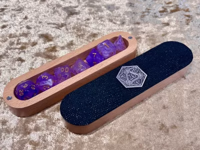 Dice Vault | Dungeons and Dragons | Silver D20 | Purple Dragon Scale leather on lid | DnD | Dungeon Gifts RPG Gift - Image 4