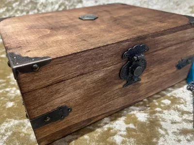 Chest Dungeons and Dragons Chest with metal D20 RPG box and DnD Dice Box - Image 7