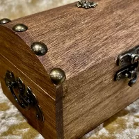 Custom D20 Chest | Fantasy | Wooden | DND Dice | DnD Dice  | Box for Dungeons and Dragons | DnD Gift