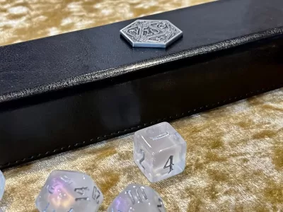 Grade B - D20 Dice box vault for Dungeons and Dragons, Pathfinder, DnD Dice - Rectangular - Vegan Leather - Luxury