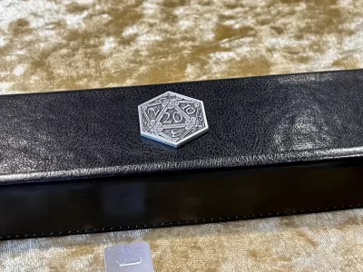 Grade B - D20 Dice box vault for Dungeons and Dragons, Pathfinder, DnD Dice - Rectangular - Vegan Leather - Luxury - Image 2