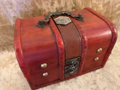 Wooden chest box D20, lined Dice Fantasy Trinket box and DnD Dice Box for Dungeons and Dragons - Image 2