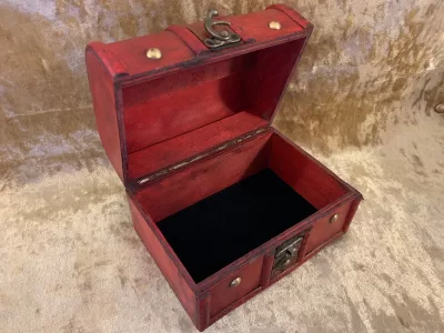 Wooden chest box D20, lined Dice Fantasy Trinket box and DnD Dice Box for Dungeons and Dragons - Image 4