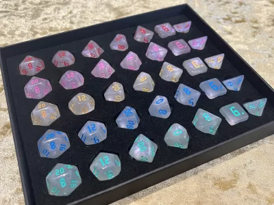 x 5 Dice Sets in Gift Box with Tray | Dungeons and Dragons | DnD Poly Sets | RPG Games | Pathfinder | Epic Christmas Gift - Image 5