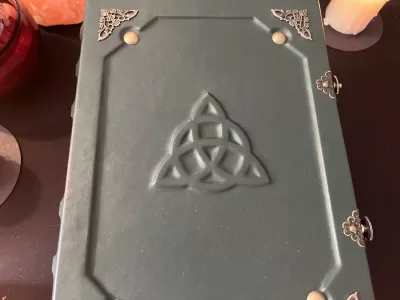 Leather Notebook | Tome | Grimoire | Spell Book - A4 LARGE | Fantasy DnD | Witchcraft | blank with Deckled Parchment