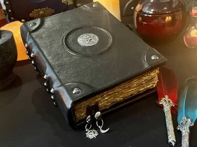 Pentacle Leather Notebook | Tome | Grimoire | Spell Book - A5 | Fantasy DnD | Witchcraft | blank with Deckled Parchment