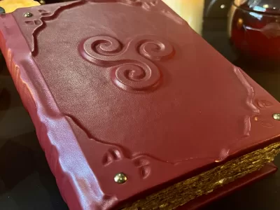 Triskelion Leather Notebook | Tome | Grimoire | Spell Book - A5 | Fantasy DnD | Witchcraft | blank Deckled Parchment