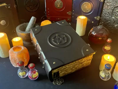 Pentacle Black | Leather Notebook | Tome | Grimoire | Spell Book - A4 LARGE | Fantasy DnD | Witchcraft | blank Deckled Parchment